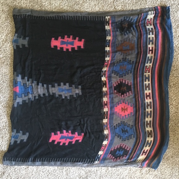 Aztec Infinity Scarf - Picture 1 of 1